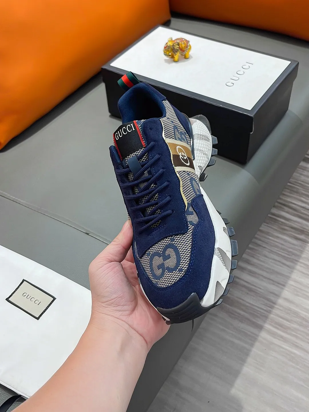 Men's shoes GUCCI "Gucci" P440 Regular size: 38-44 (casual shoes) Product materials: Selected cowhide upper, soft sheepskin lining; original outsole.